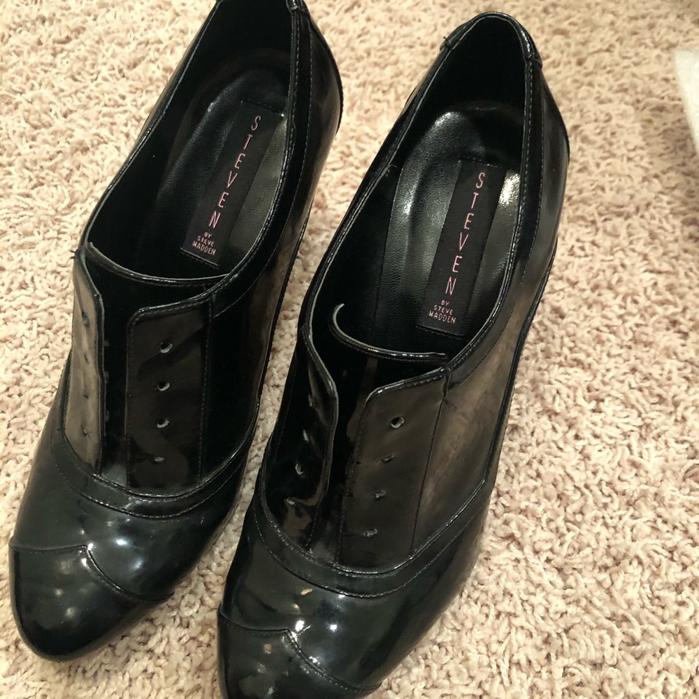 Steven by Steve Madden size 8.5 booties
